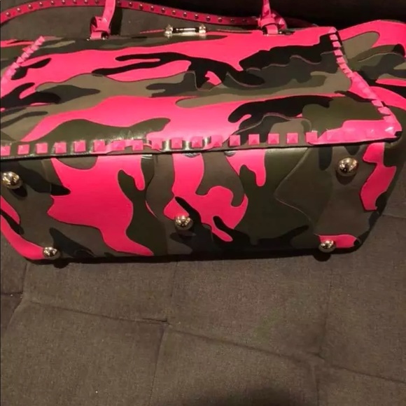 Valentino Rockstud Pink Camo Handbag - Picture 8 of 8